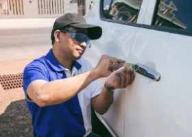 Car Locksmith in Isla Vista, CA